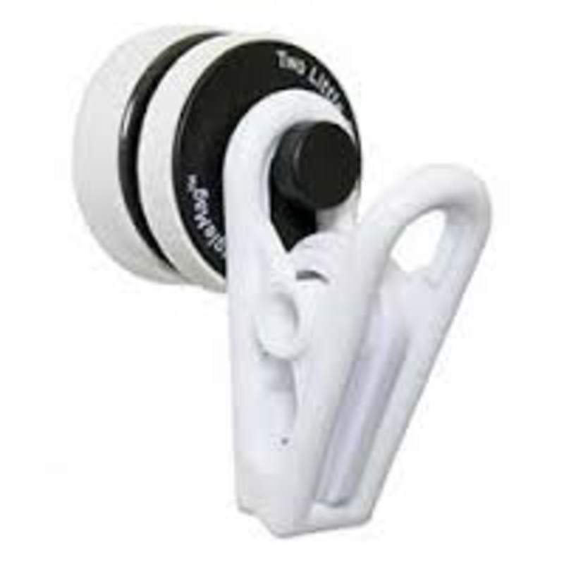 Two Little Fishes VeggieMag Floating Magnetic Seaveggies Clip